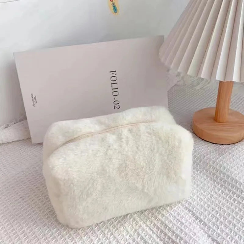 Fur Makeup Bags for Women Soft Travel Cosmetic Bag Organizer Case Young Lady Girls Make Up Case Necessaries 1 Pc Solid Handbags
